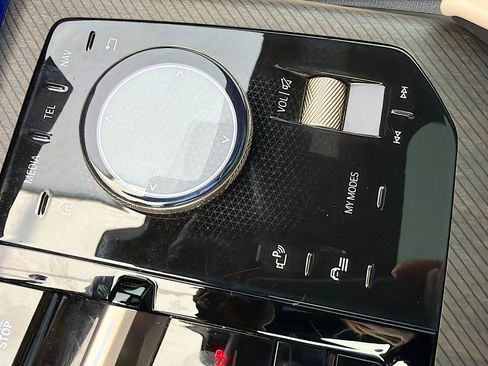 Used 2025 BMW X3 xDrive30i w/ Premium Package image 30