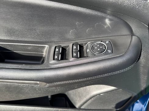 Used 2024 Ford Edge SEL w/ Convenience Package image 11