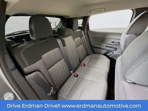 Certified 2025 Nissan Kicks SV image 27