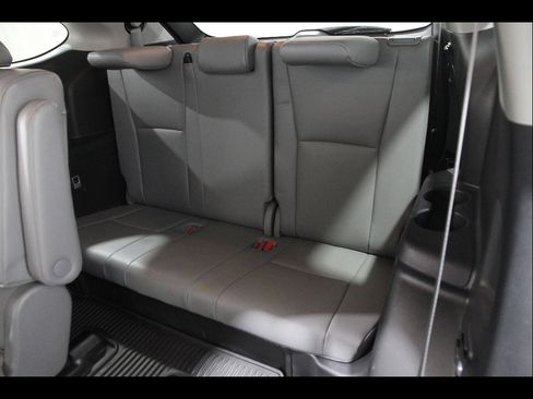 Used 2023 Toyota Highlander XLE image 20