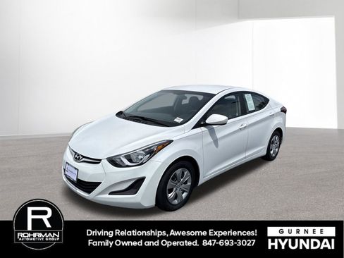 Used 2016 Hyundai Elantra SE FWD image 4