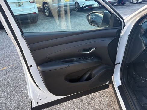 Used 2025 Hyundai Tucson SEL image 18