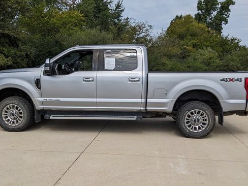 Used 2022 Ford F250 Lariat w/ Lariat Ultimate Package AWD/4WD image 6