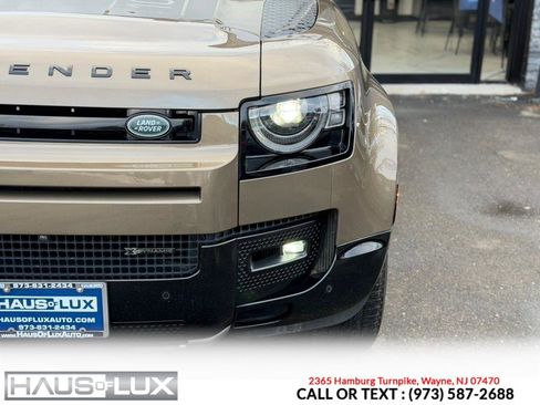 Used 2022 Land Rover Defender 110 X-Dynamic SE image 9