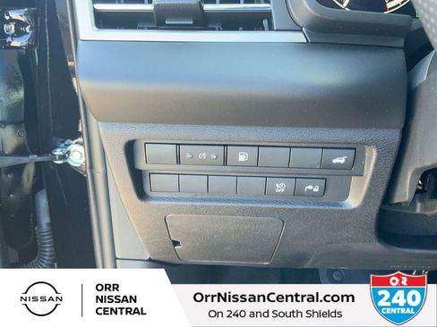 New 2026 Nissan Rogue SL AWD/4WD image 18