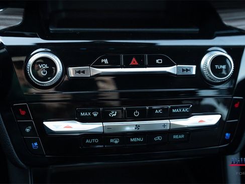 Certified 2021 Ford Explorer Limited w/ Equipment Group 301A image 21