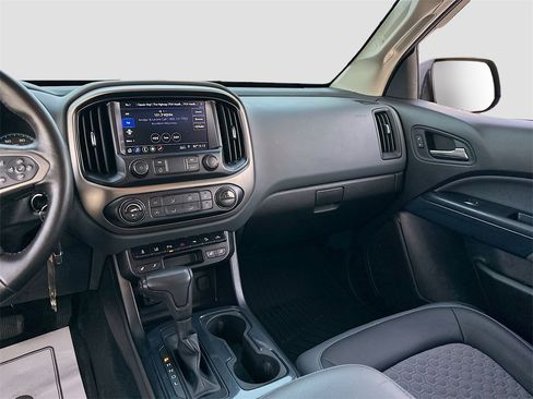 Used 2021 Chevrolet Colorado Z71 w/ Safety Package image 22