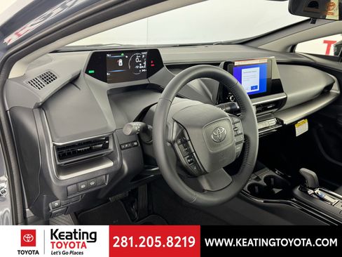 New 2026 Toyota Prius LE image 2