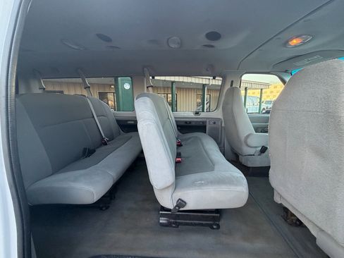 Used 2008 Ford E-350 and Econoline 350 XLT image 12