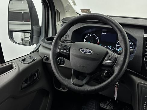 Used 2023 Ford Transit 350 XLT image 21