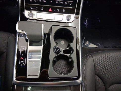 New 2026 Audi Q8 Premium Plus image 16