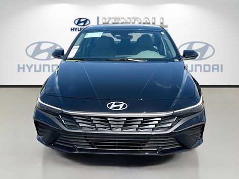 New 2026 Hyundai Elantra Sport FWD image 2