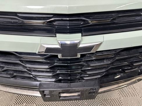 Used 2024 Chevrolet Trax ACTIV w/ Sunroof Package image 9