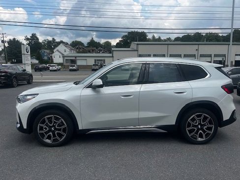 New 2025 BMW X1 xDrive28i w/ Convenience Package image 4