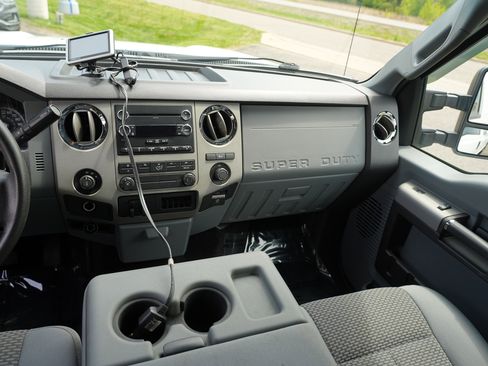 Used 2014 Ford F250 XLT AWD/4WD image 23