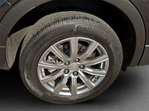 Used 2023 Cadillac XT4 Premium Luxury image 33