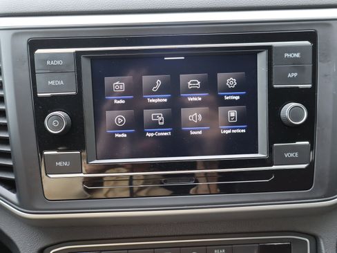 Used 2021 Volkswagen Atlas S image 25