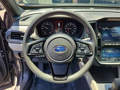 Used 2025 Subaru Forester AWD/4WD image 24