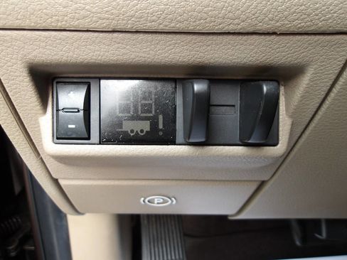 Used 2010 Dodge Ram 2500 Truck Laramie w/ Cold Weather Pkg image 24