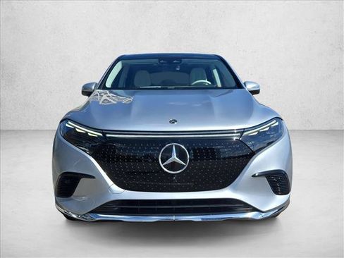 Used 2023 Mercedes-Benz EQS 450+ SUV image 2