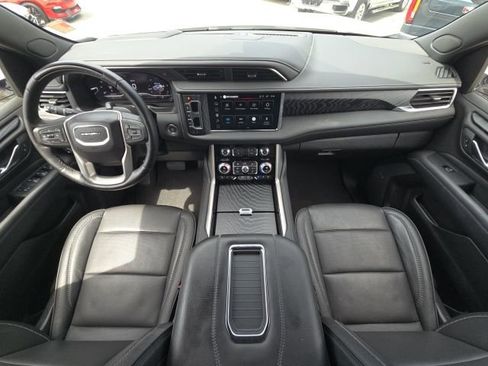 Used 2024 GMC Yukon XL Denali w/ Advanced Technology Package image 44