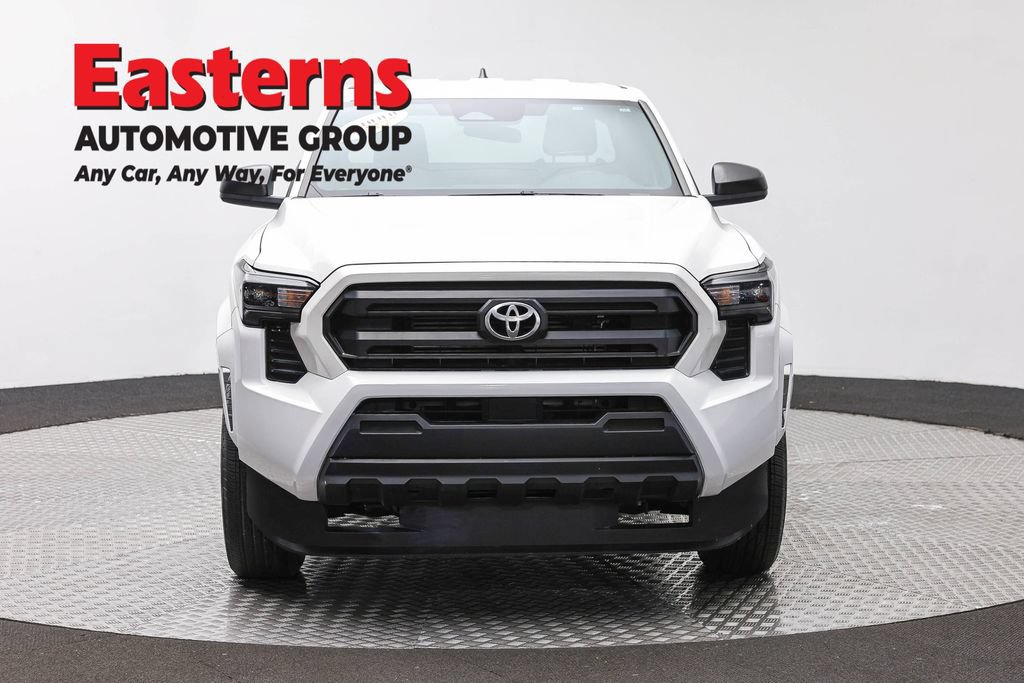 Used 2024 Toyota Tacoma SR RWD image 3