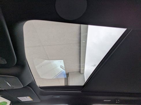 New 2025 Ford F150 Lariat w/ Equipment Group 502A High image 25