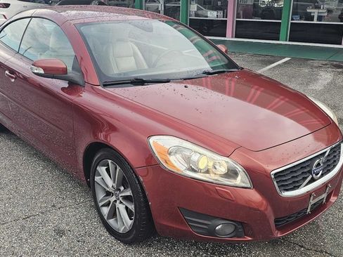 Used 2011 Volvo C70 T5 w/ Convenience Pkg FWD image 19