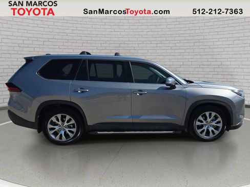 Used 2025 Toyota Grand Highlander AWD Hybrid image 5