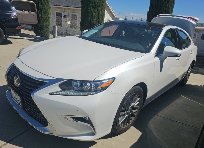 Used 2018 Lexus ES 350 w/ Navigation System Package FWD image 1