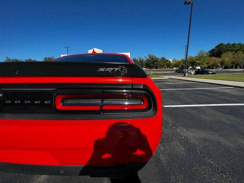 Used 2023 Dodge Challenger SRT Hellcat w/ Driver Convenience Group image 15
