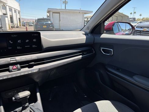 Used 2025 Kia K4 FWD image 34