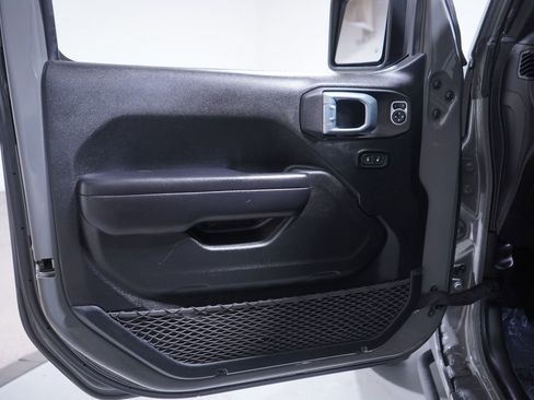 Used 2021 Jeep Wrangler Sport S image 13