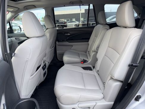 Used 2021 Honda Pilot Touring image 25