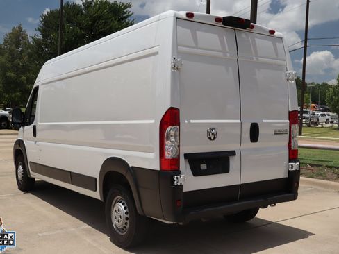 Used 2024 RAM ProMaster 2500 w/ Convenience Group FWD image 6