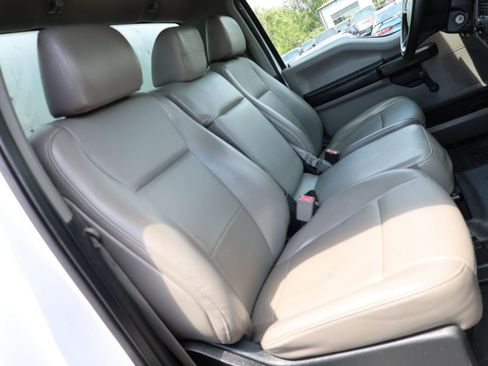 Used 2017 Ford F450 XL RWD image 9