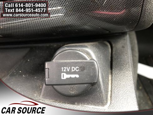 Used 2010 Dodge Challenger SE image 20