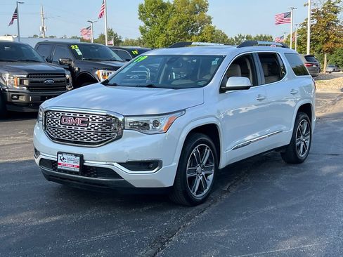 Used 2019 GMC Acadia Denali w/ Technology Package AWD/4WD image 2