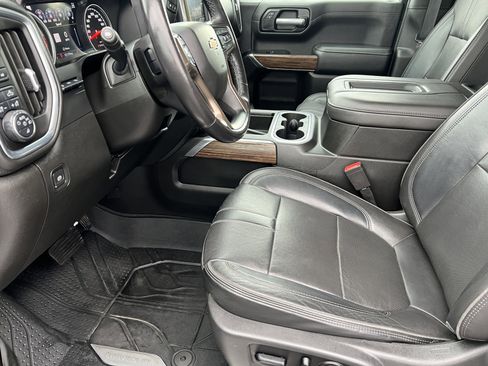 Used 2021 Chevrolet Silverado 1500 High Country w/ Technology Package AWD/4WD image 15