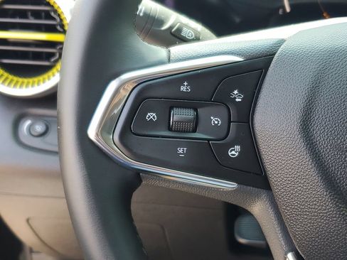 Used 2025 Chevrolet Trax ACTIV w/ Driver Confidence Package FWD image 13