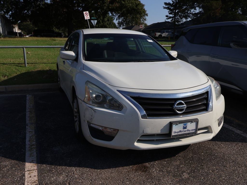 Used 2015 Nissan Altima 2.5 S w/ Power Driver Seat Package FWD image 3