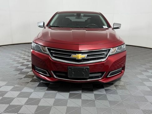 Used 2019 Chevrolet Impala LT w/ Sunroof and Spoiler Package image 7