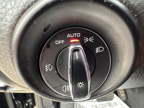 Used 2017 Porsche Cayenne AWD/4WD image 13