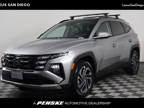 Used 2025 Hyundai Tucson Limited AWD/4WD image 1