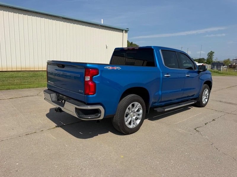 Used 2023 Chevrolet Silverado 1500 LTZ w/ Technology Package AWD/4WD image 3
