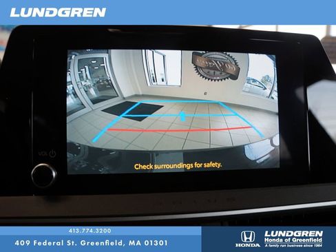 Used 2024 Toyota Prius LE FWD image 23