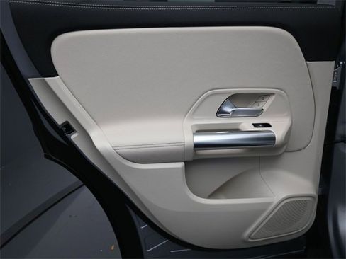 New 2026 Mercedes-Benz GLA 250 image 25