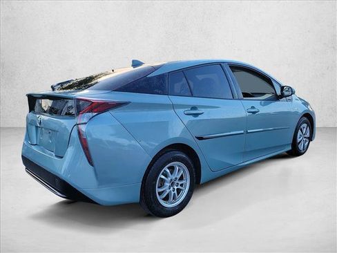 Used 2016 Toyota Prius Four FWD image 5