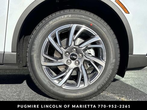 New 2026 Lincoln Corsair Premiere image 12