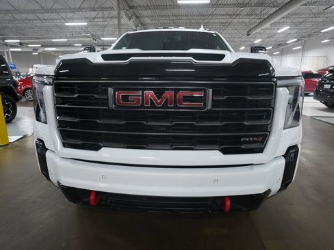 Used 2025 GMC Sierra 2500 AT4 w/ AT4 Preferred Package AWD/4WD image 20